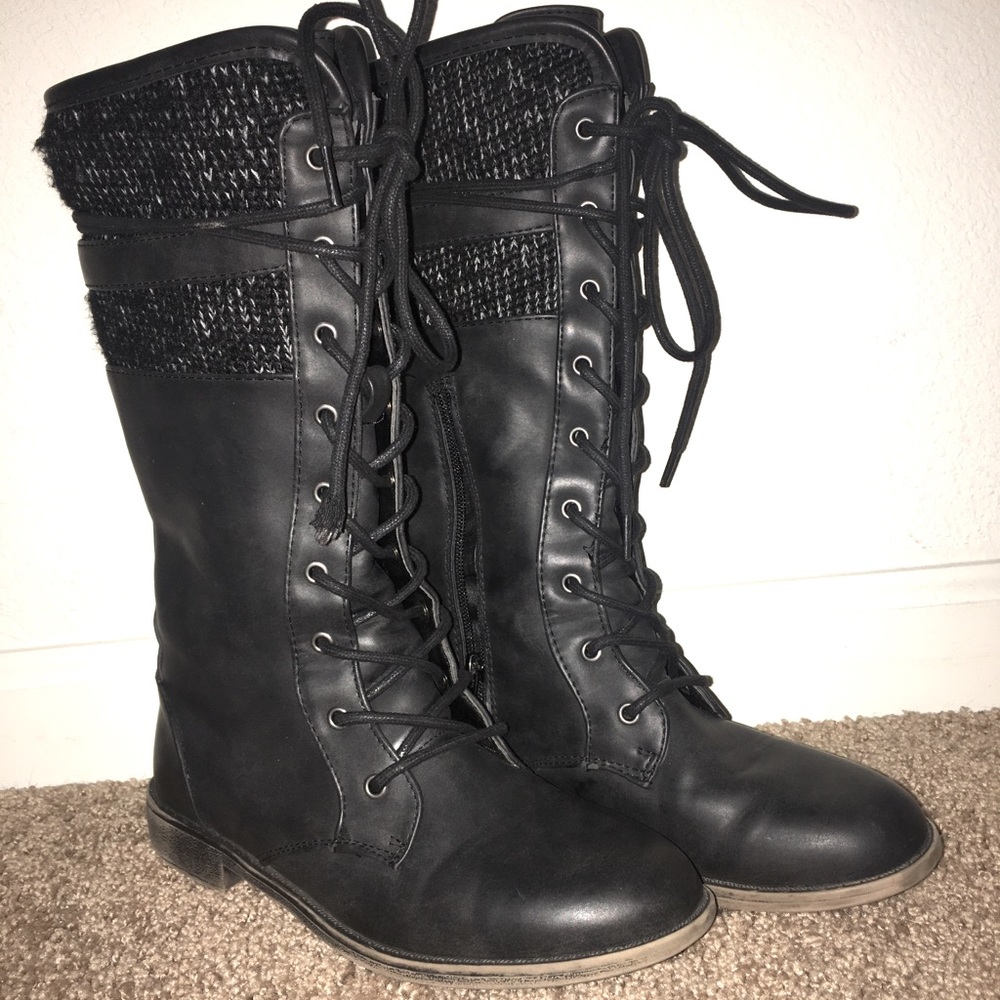 Women size 6.5 mid calf black boots